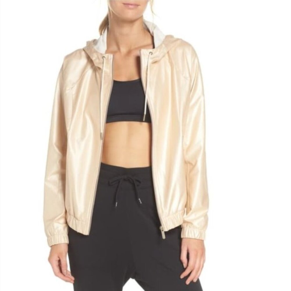 Zella | Game Shine Hooded Jacket in Mettallic Oro Sz. M